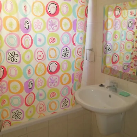 Apartament Direct Elena Larnaca